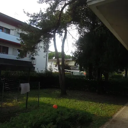 Wonderful In A Quiet Place In Апартаменти *