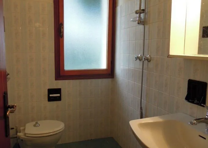 Comfortable In A Quiet Spot In شقة *